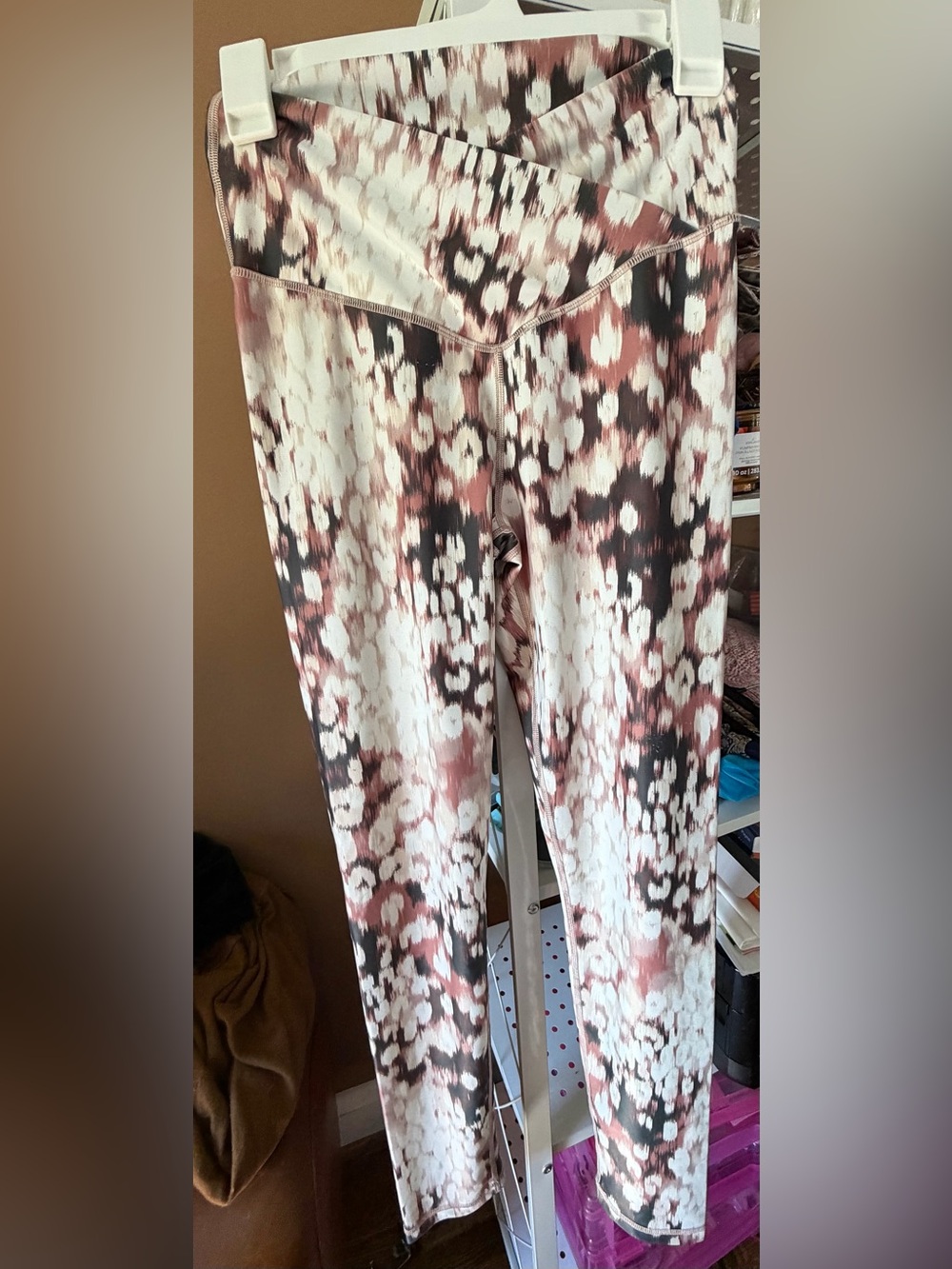 Offline be Aerie Abstract Leggings in Brown & White Size Medium Like New